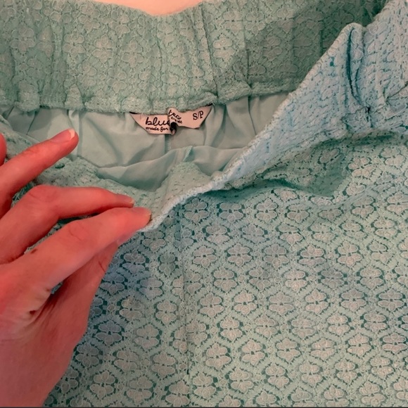 NWOT Blue notes blue lace elastic shorts size small - Picture 2 of 2